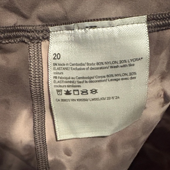 Lululemon Tie-Dye Leggings - Picture 6 of 8